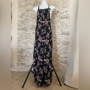 S Xhilaration Floral Jumpee/Romper-Skirt in Black and Pink